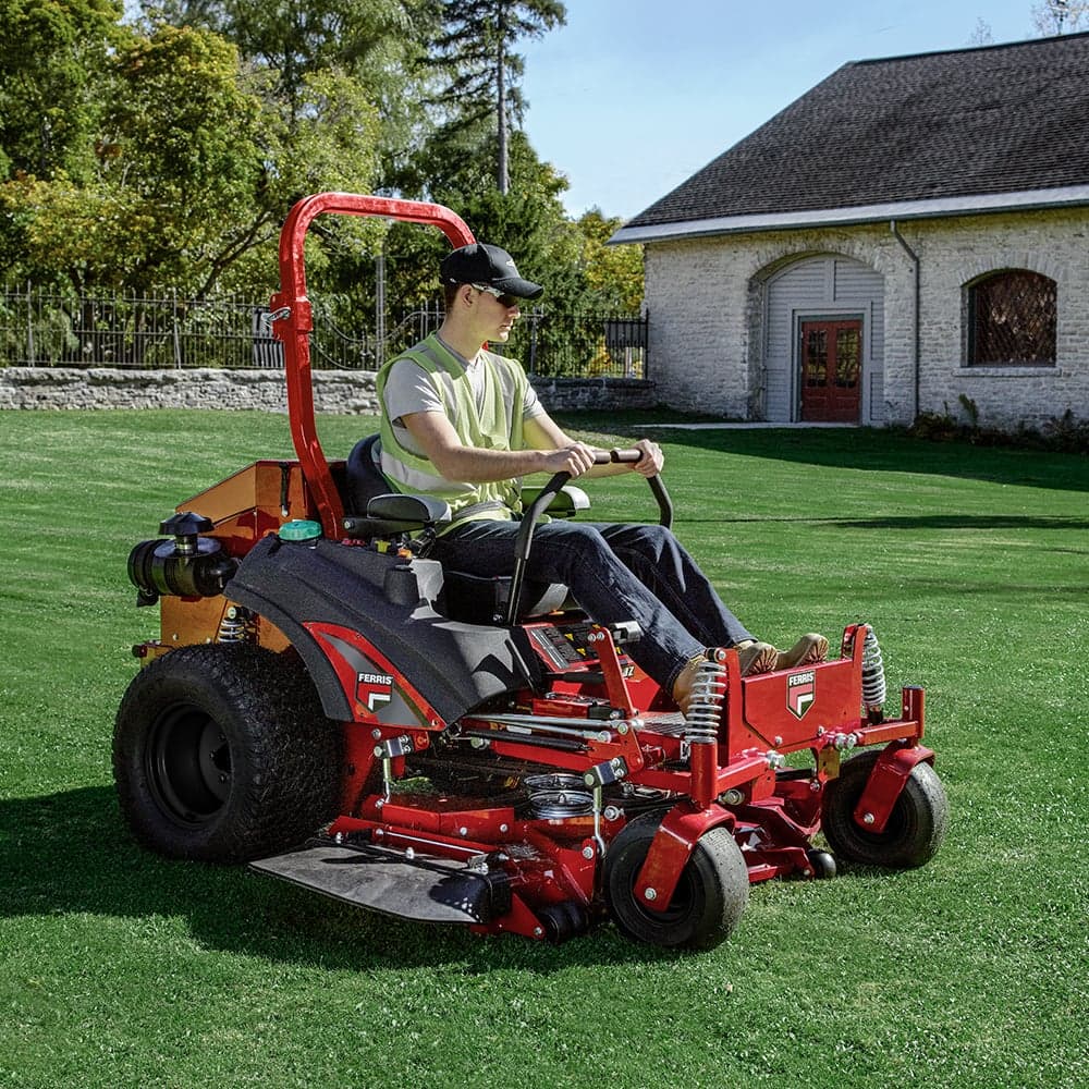 Ferris IS® 2600 Series — 61" deck, Yanmar Diesel — view 7